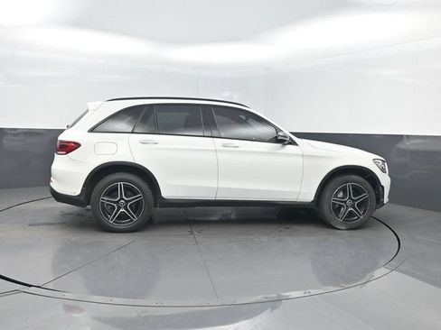 Used 2022 Mercedes-Benz GLC 300 4MATIC image 38