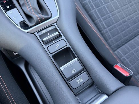 Certified 2023 Honda HR-V Sport image 25