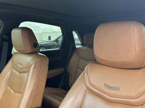 Used 2021 Cadillac XT5 Premium Luxury FWD image 20