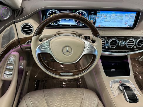 Used 2017 Mercedes-Benz S 550 Sedan image 28