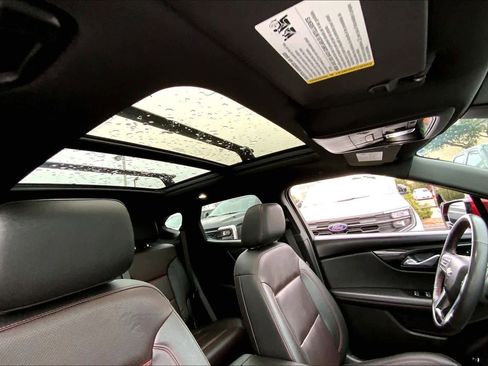 Used 2021 Chevrolet Blazer RS w/ Enhanced Convenience Package image 19