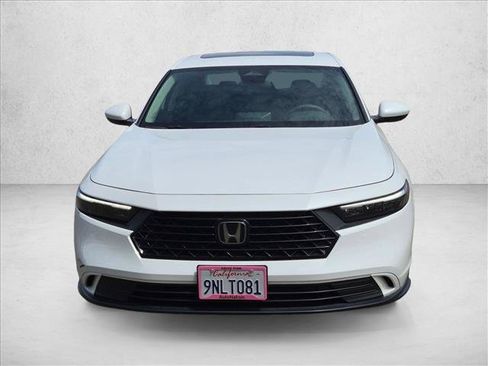 Used 2024 Honda Accord EX image 2