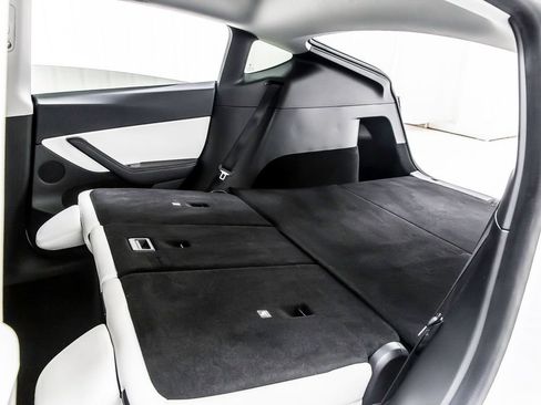 Used 2021 Tesla Model Y 2WD image 38