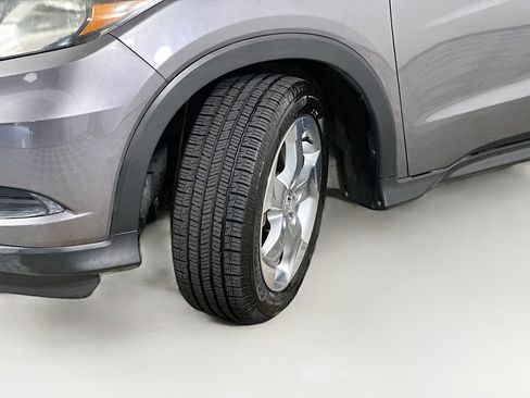 Used 2017 Honda HR-V EX image 25