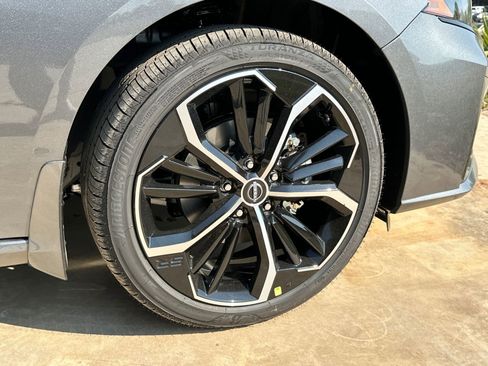 New 2026 Nissan Altima 2.5 SR FWD image 5