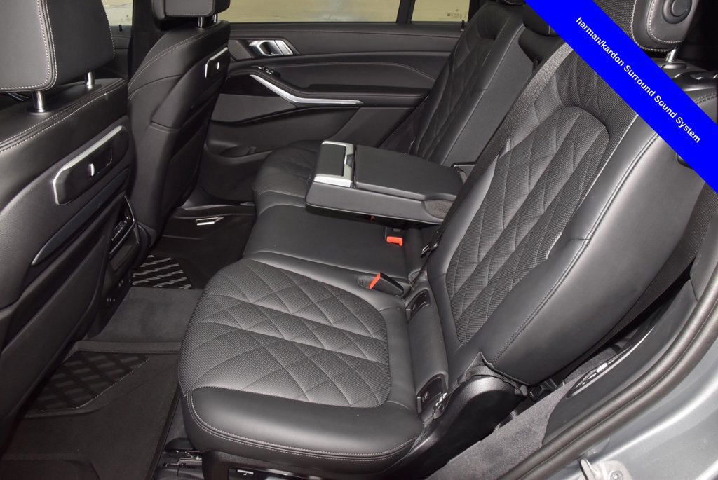Used 2024 BMW X7 xDrive40i w/ M Sport Package AWD/4WD image 14
