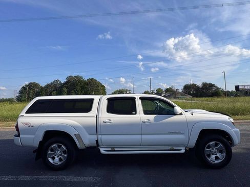 Used 2011 Toyota Tacoma PreRunner w/ TRD Sport Pkg RWD image 5