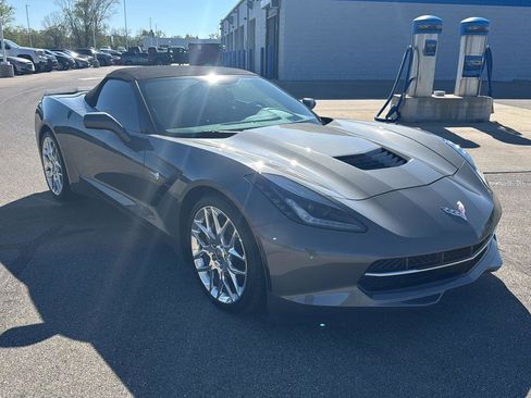 Used 2015 Chevrolet Corvette Stingray Convertible w/ 2LT Preferred Equipment Group RWD image 7