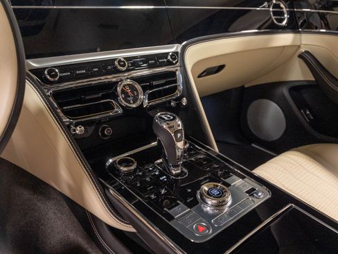 Used 2021 Bentley Flying Spur W12 AWD/4WD image 9