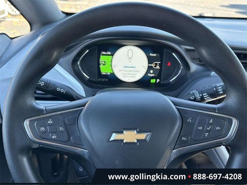 Used 2018 Chevrolet Bolt LT image 17