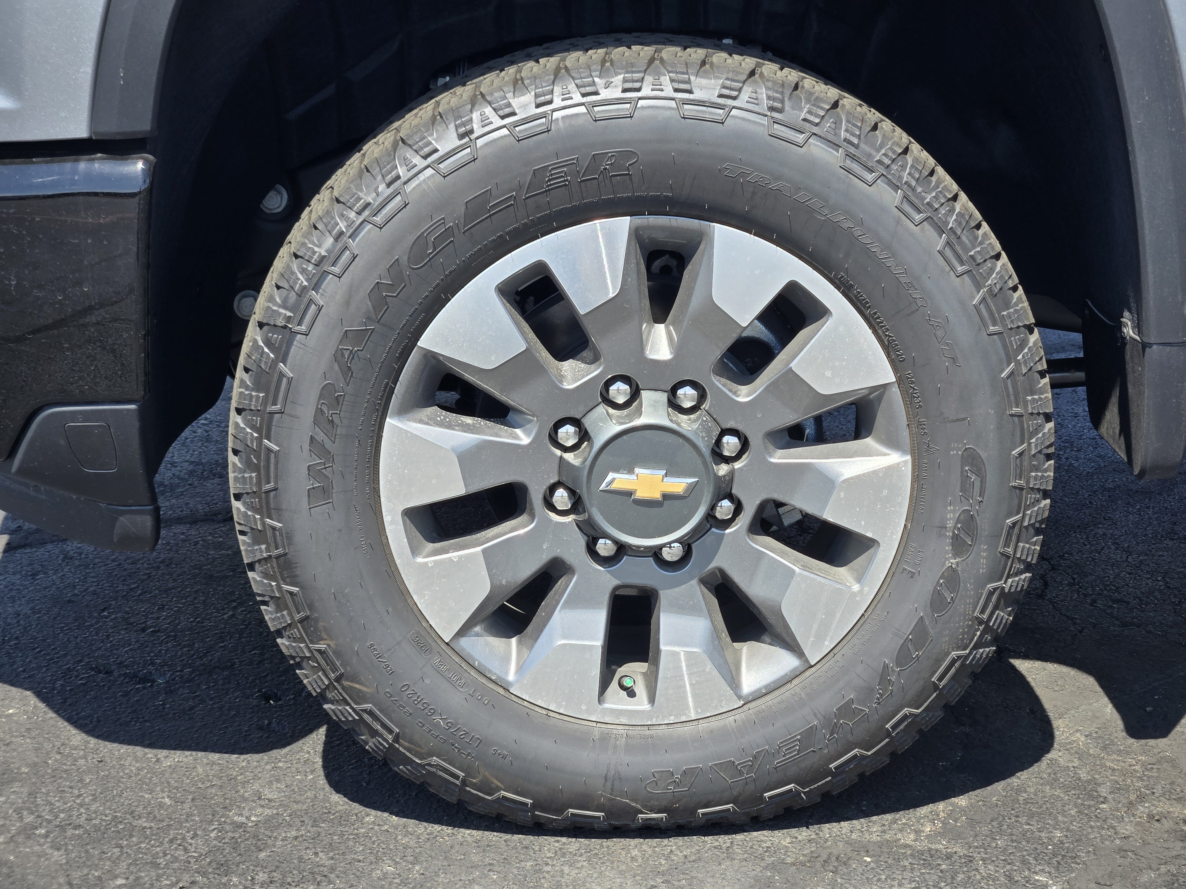 New 2026 Chevrolet Silverado 2500 Custom w/ Custom Value Package AWD/4WD image 10