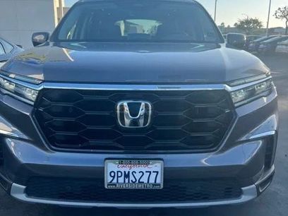 Certified 2025 Honda Pilot Touring