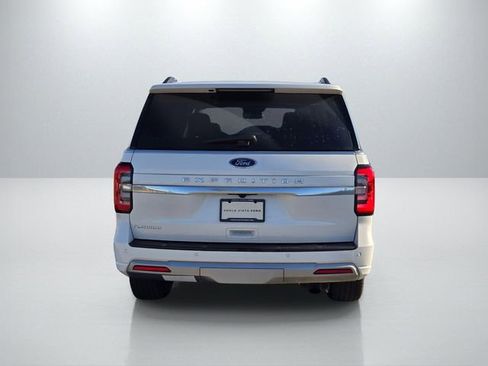 Used 2024 Ford Expedition Platinum image 5