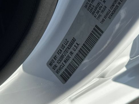 New 2026 RAM 1500 Laramie AWD/4WD image 27