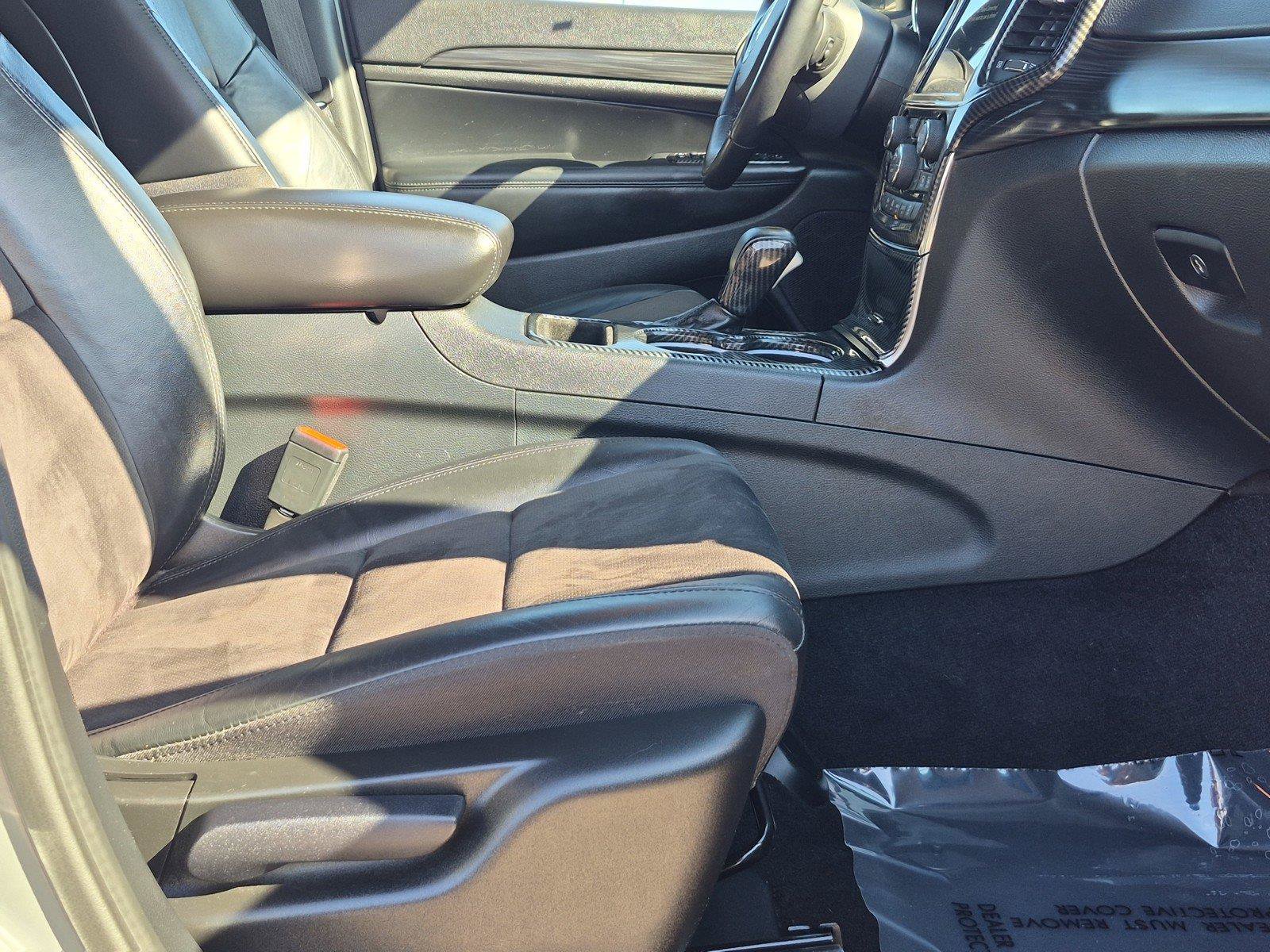 Used 2022 Jeep Grand Cherokee Laredo X RWD image 9
