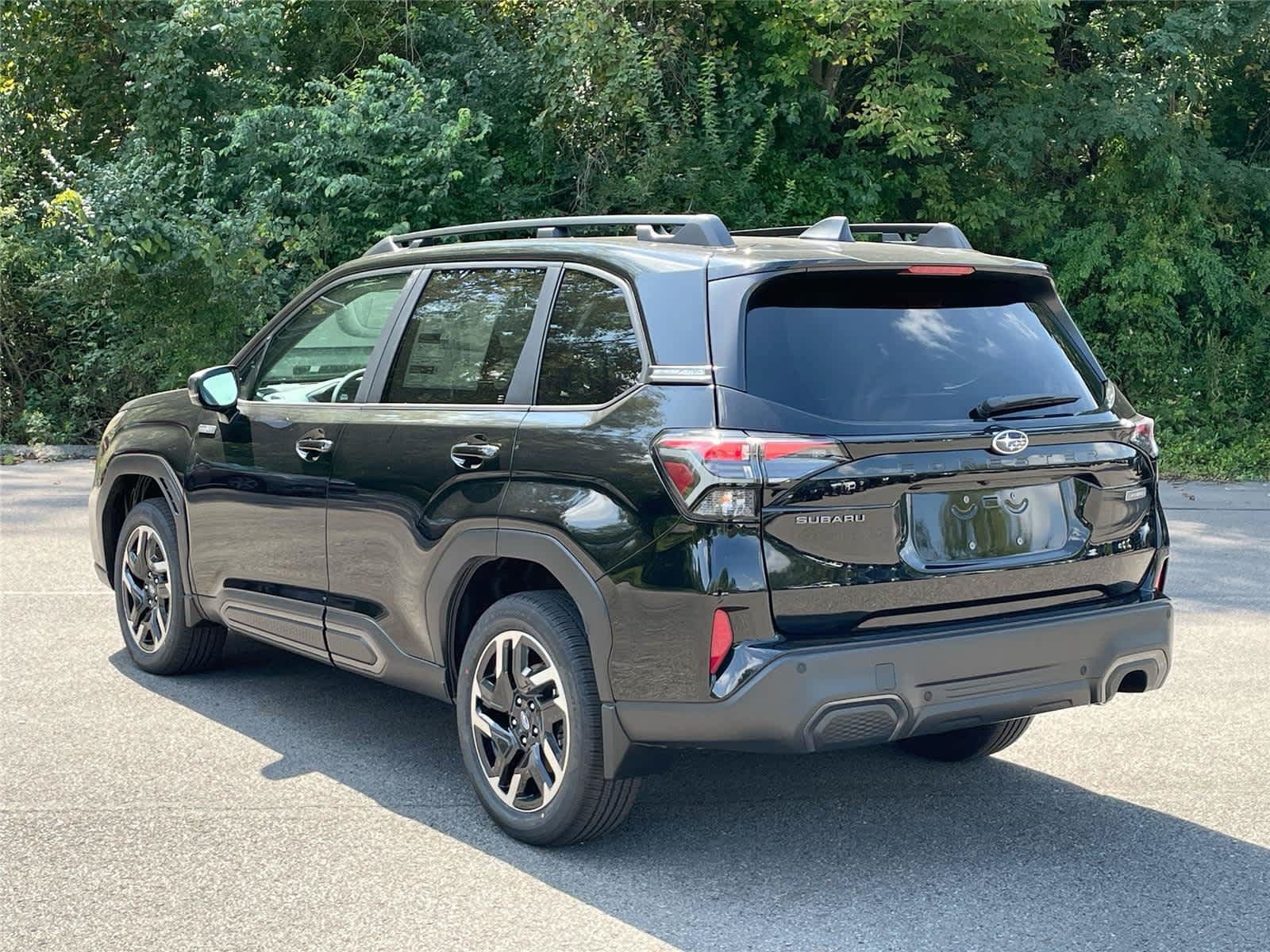 New 2026 Subaru Forester Touring AWD/4WD image 3