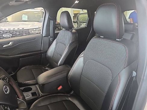 Used 2023 Ford Escape ST-Line w/ Tech Pack #1 AWD/4WD image 28