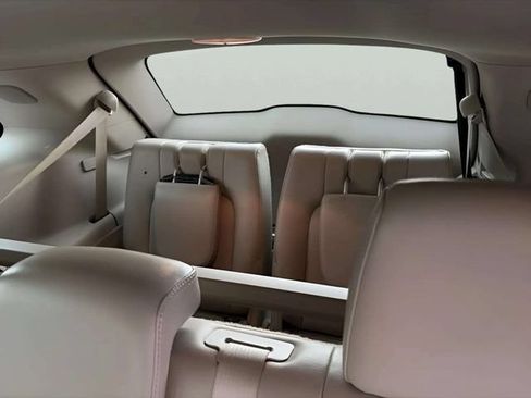 Used 2011 Lincoln MKT AWD w/ 201A Rapid Spec Order Code image 16