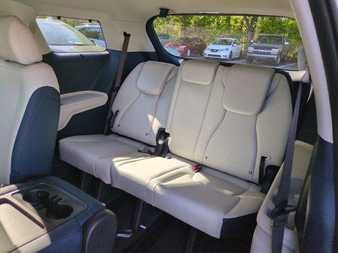 New 2026 Kia Carnival EX FWD image 34