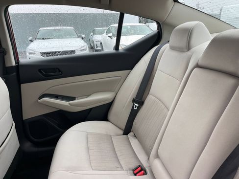 Used 2025 Nissan Altima 2.5 SV image 39