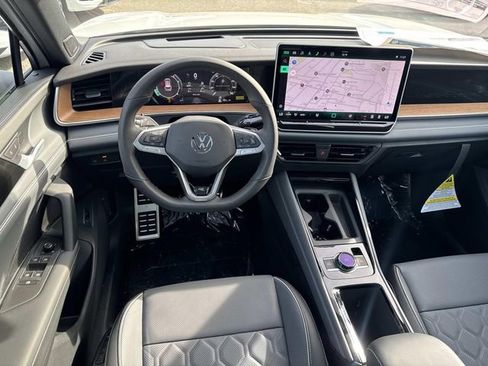 New 2026 Volkswagen Tiguan SEL R-Line image 7