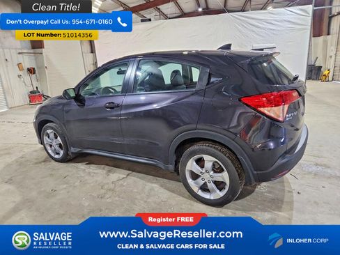 Used 2018 Honda HR-V LX image 3
