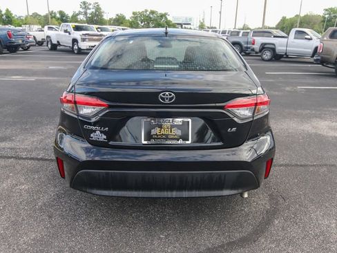 Used 2024 Toyota Corolla LE FWD image 8