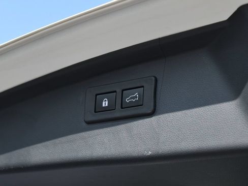 Used 2022 Subaru Outback Premium AWD/4WD image 36