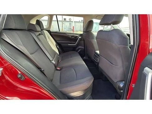 Used 2024 Toyota RAV4 LE AWD/4WD image 29
