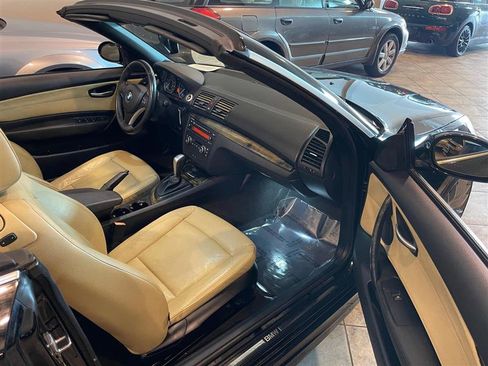 Used 2009 BMW 135i Convertible image 56