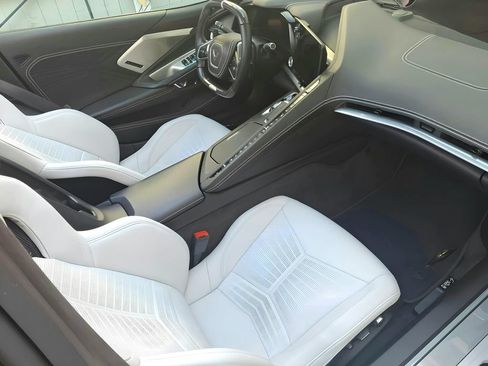 Used 2024 Chevrolet Corvette Z06 RWD image 17