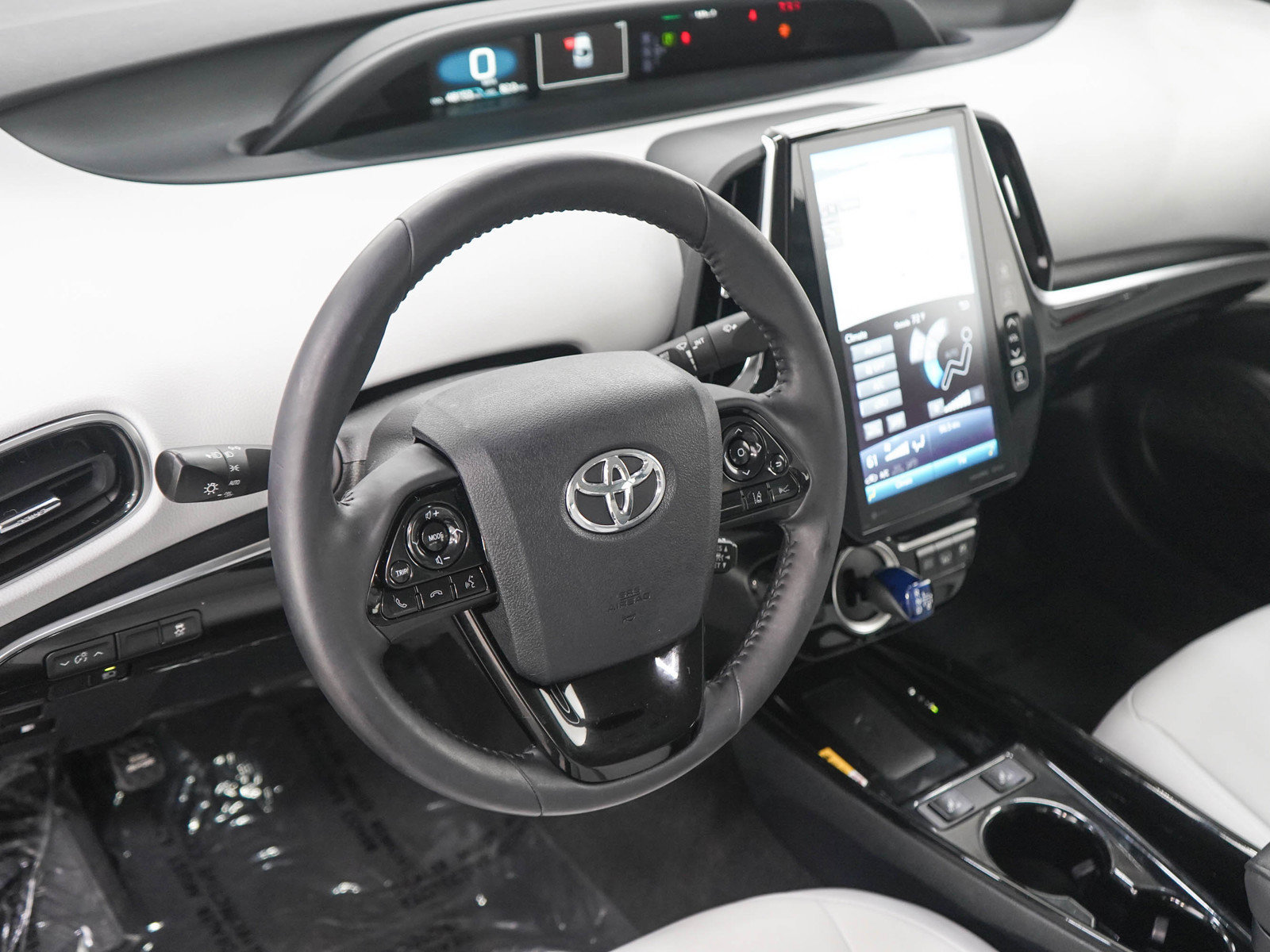 Used 2022 Toyota Prius Prime XLE FWD image 20
