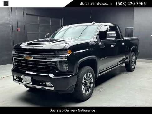 Used 2022 Chevrolet Silverado 2500 High Country w/ Z71 Off-Road Package image 1