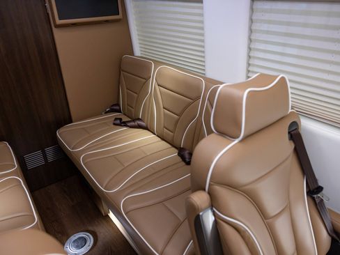 Used 2025 Mercedes-Benz Sprinter 3500 image 31