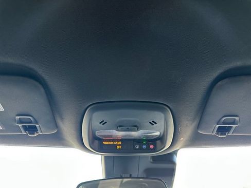 Used 2024 Chevrolet Trax RS w/ Driver Confidence Package FWD image 29