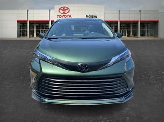 Certified 2026 Toyota Sienna XLE FWD video 2