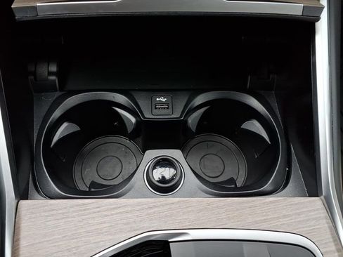 New 2025 BMW 330i xDrive Sedan w/ Premium Package image 13