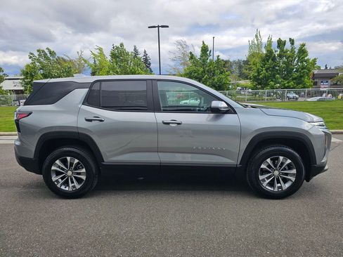 Used 2025 Chevrolet Equinox LT AWD/4WD image 6