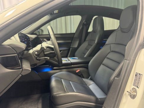 Used 2025 Porsche Taycan 4 image 5