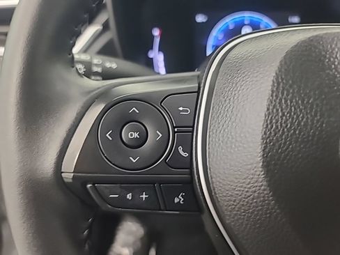Used 2026 Toyota Corolla Cross LE FWD image 29