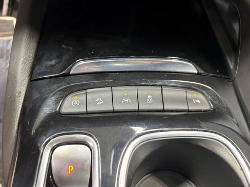 Used 2023 Buick Envision Essence w/ Sport Touring Package AWD/4WD image 27
