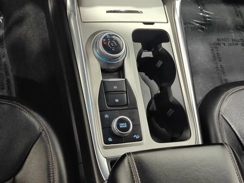 Used 2023 Ford Explorer Limited w/ Equipment Group 301A AWD/4WD image 10