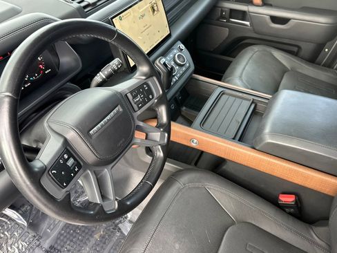 Used 2024 Land Rover Defender 110 X image 5