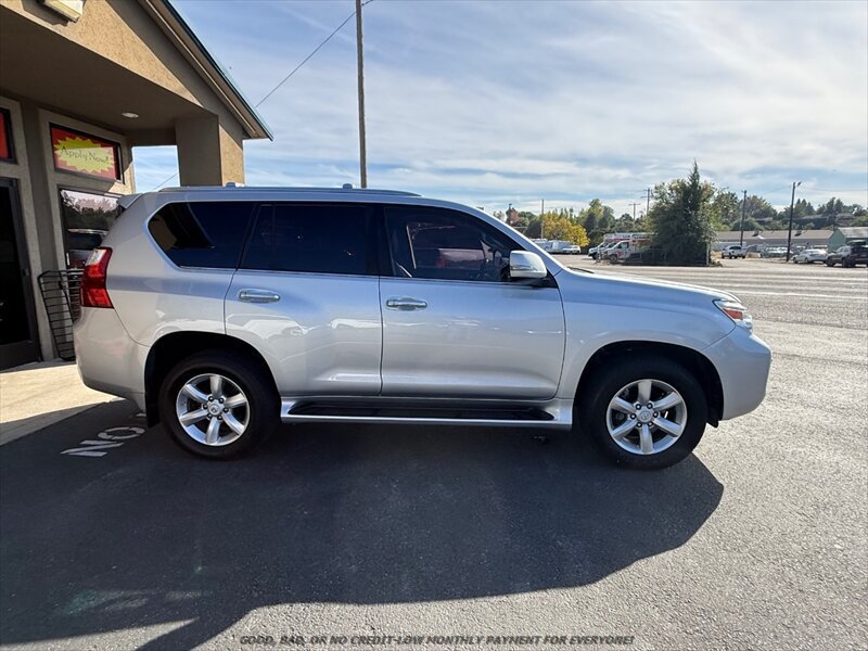 Used 2010 Lexus GX 460 w/ Convenience Pkg AWD/4WD image 8