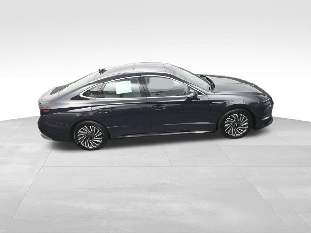 New 2026 Hyundai Sonata Limited FWD image 32