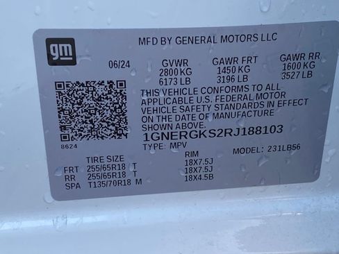 Used 2024 Chevrolet Traverse LT FWD image 34