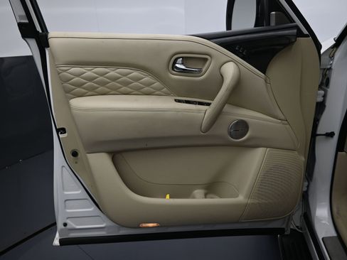 Used 2024 INFINITI QX80 Sensory w/ Cargo Package image 18