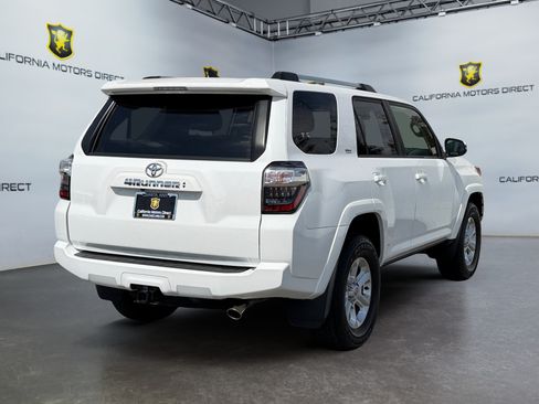 Used 2024 Toyota 4Runner SR5 Premium w/ Moonroof Package RWD image 3