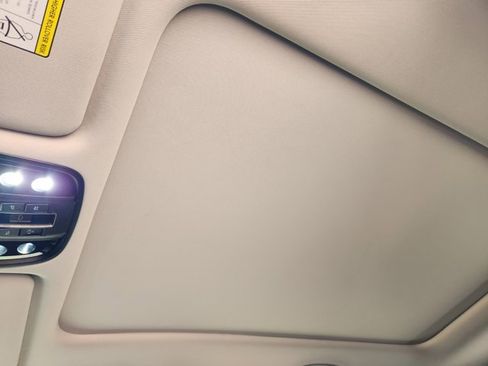 Used 2020 Kia Sorento SX image 25