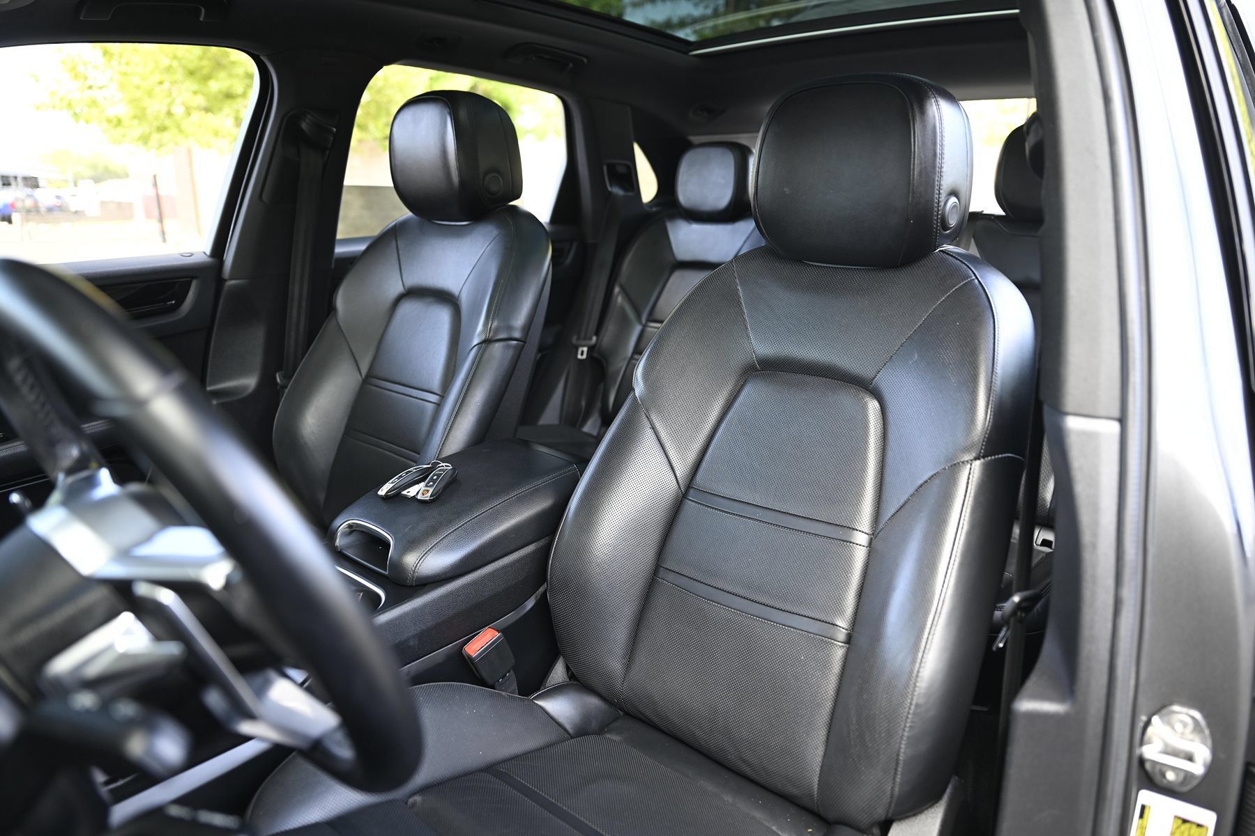 Used 2019 Porsche Cayenne AWD/4WD image 13